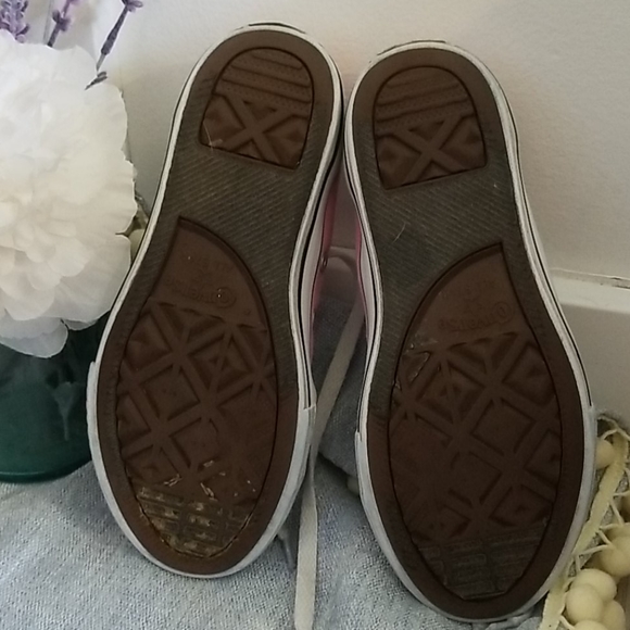 Pink Converse - Picture 7 of 8